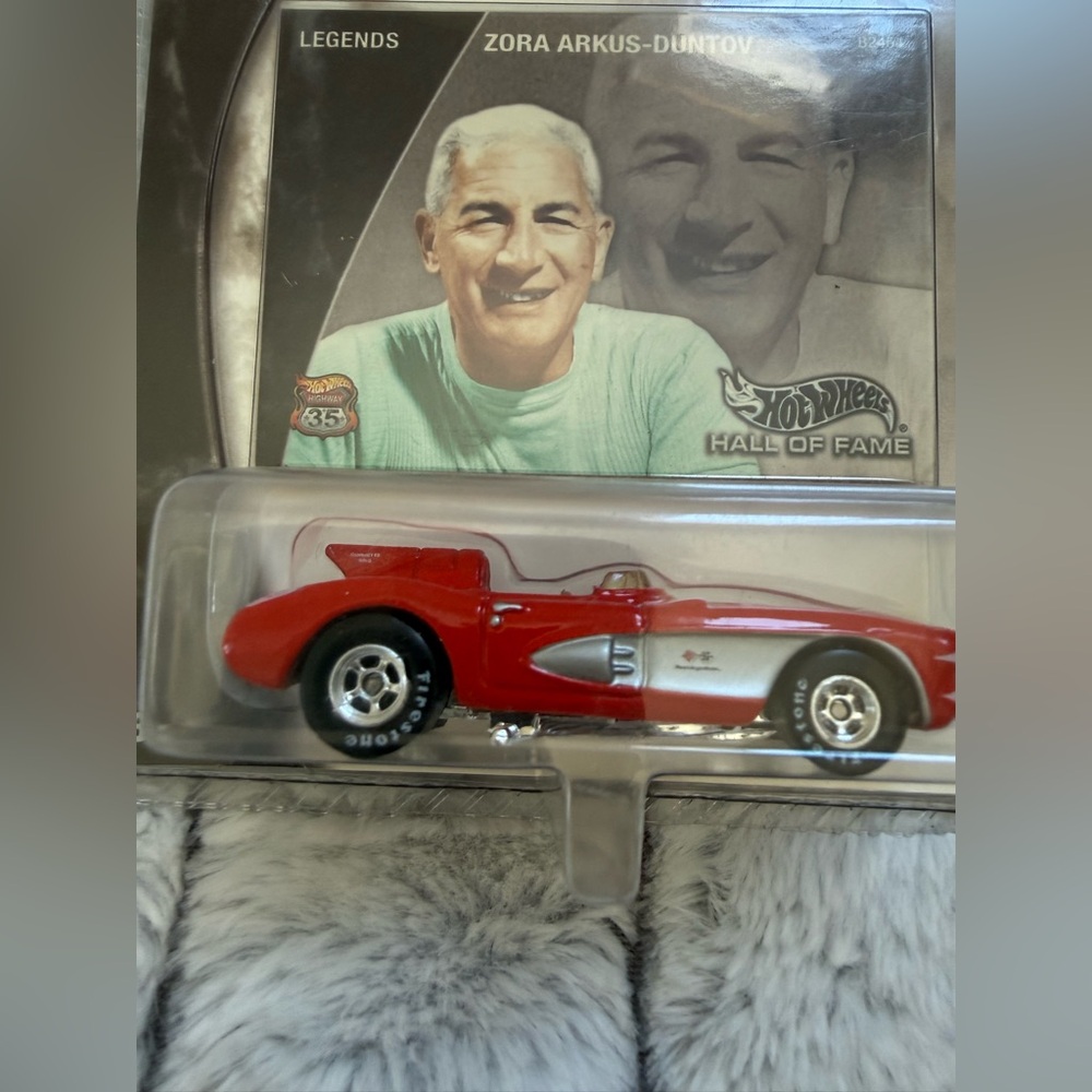 Hot Wheels Red Legends Car - Picture 2 of 4